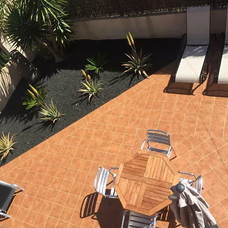 Casa Silencio, With Terrace, Garden And Large Pool Area Коральео